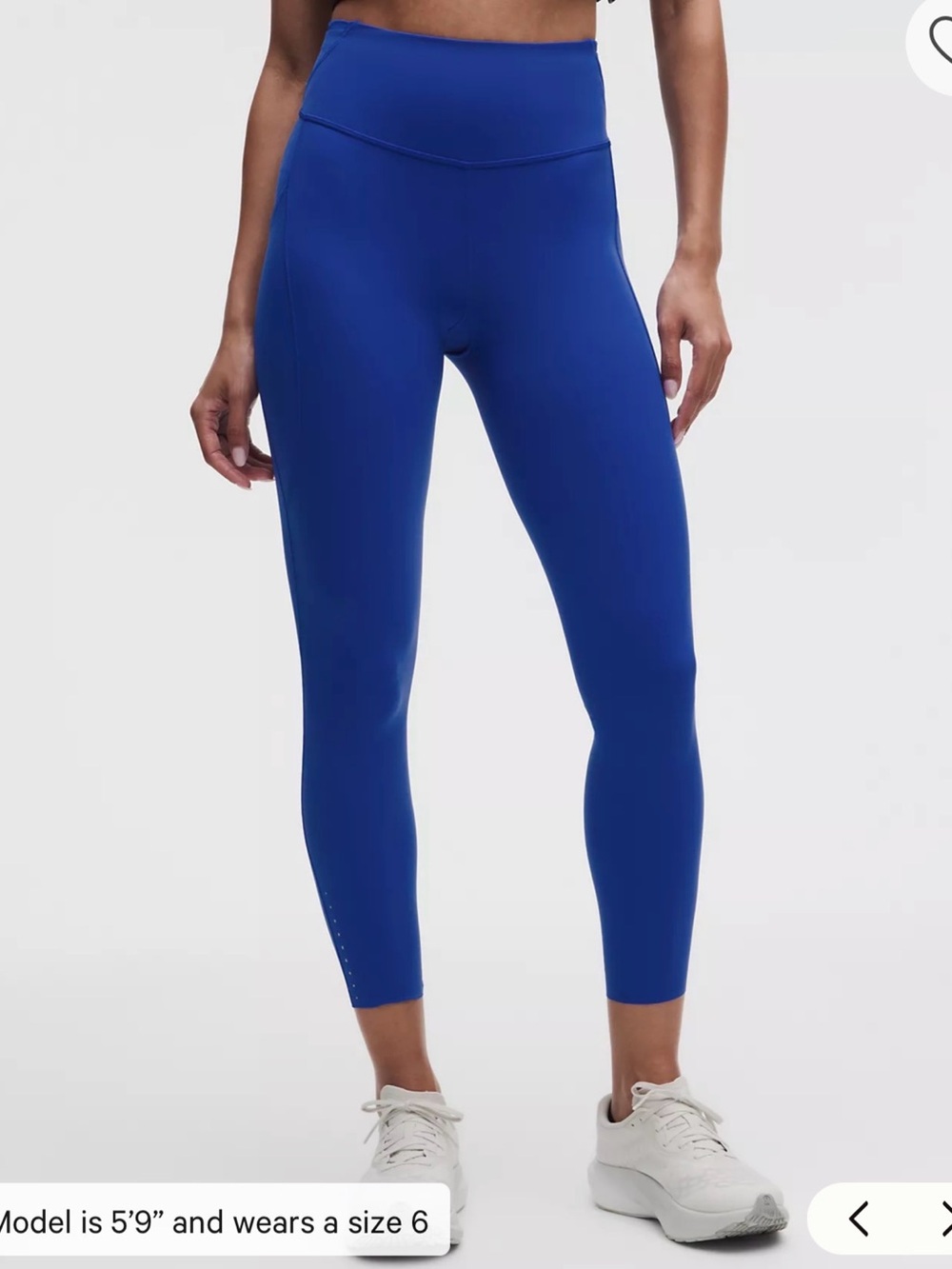 New Lululemon Fast and Free High-Rise Tight 25"
Pocket color CLBU size 6